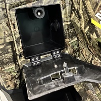 Бардачок передний